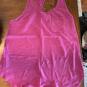 Lululemon muscle tee